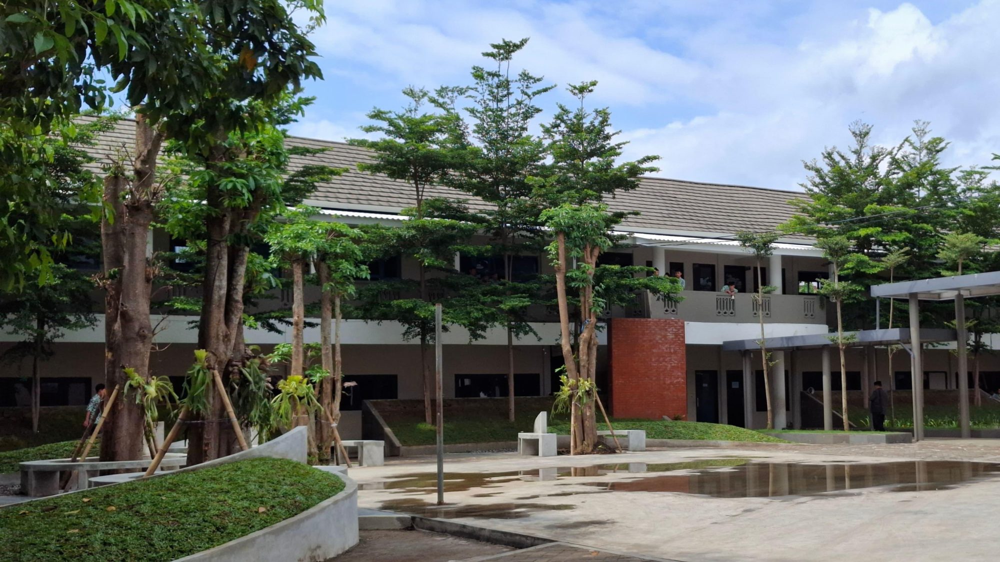 Lingkungan Pondok Pesantren Al-Amin Mojokerto